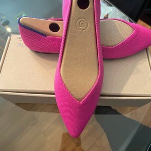 Rothys The Point- Dragon Fruit